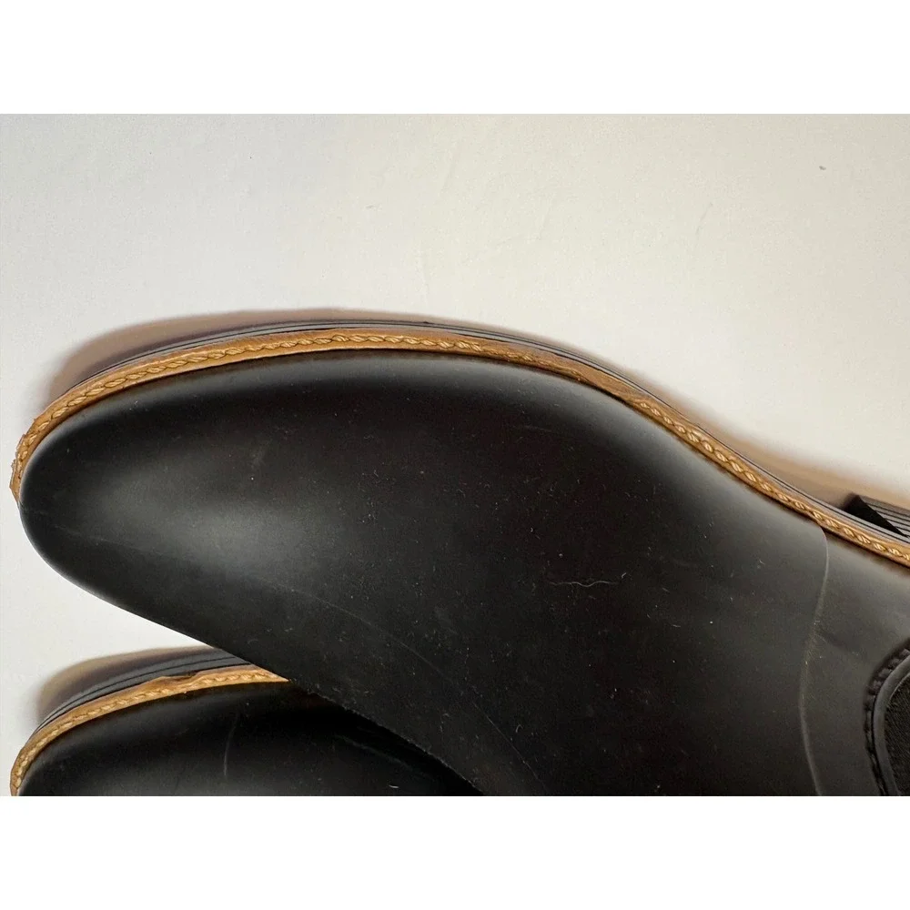 Bernardo black rubber